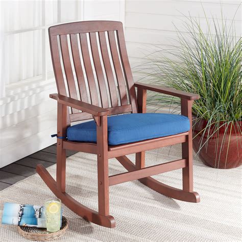 The Role of Rocking Chairs in Traditional Home Decor